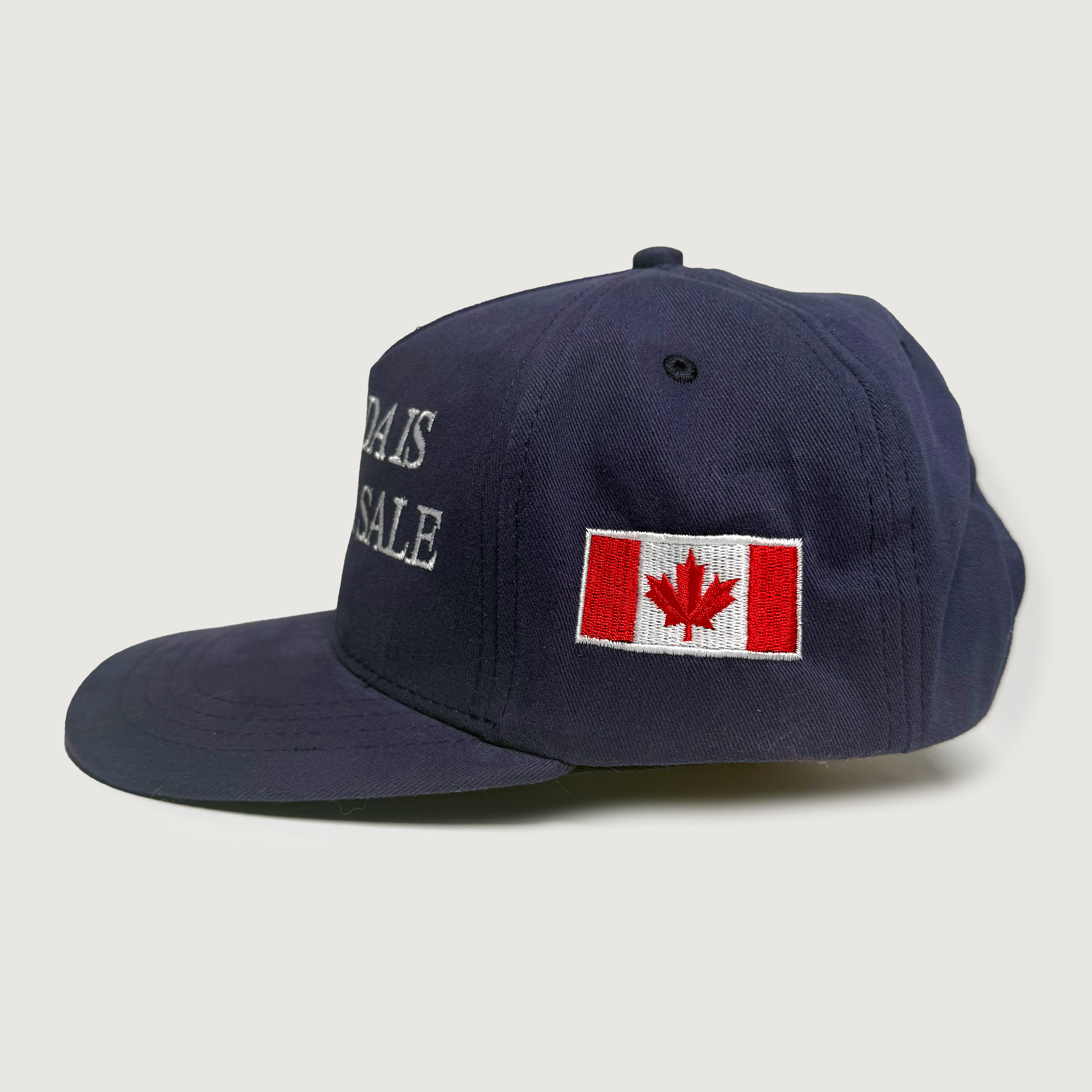 Le Canada n'est pas à vendre Structured Cap